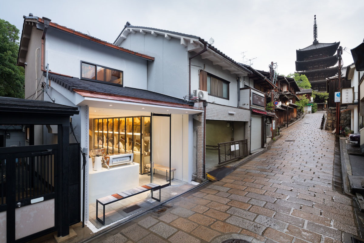Arabica Kyoto Higashiyama Café Exterior