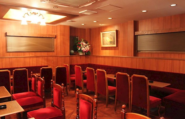 Kissa You Ginza interior