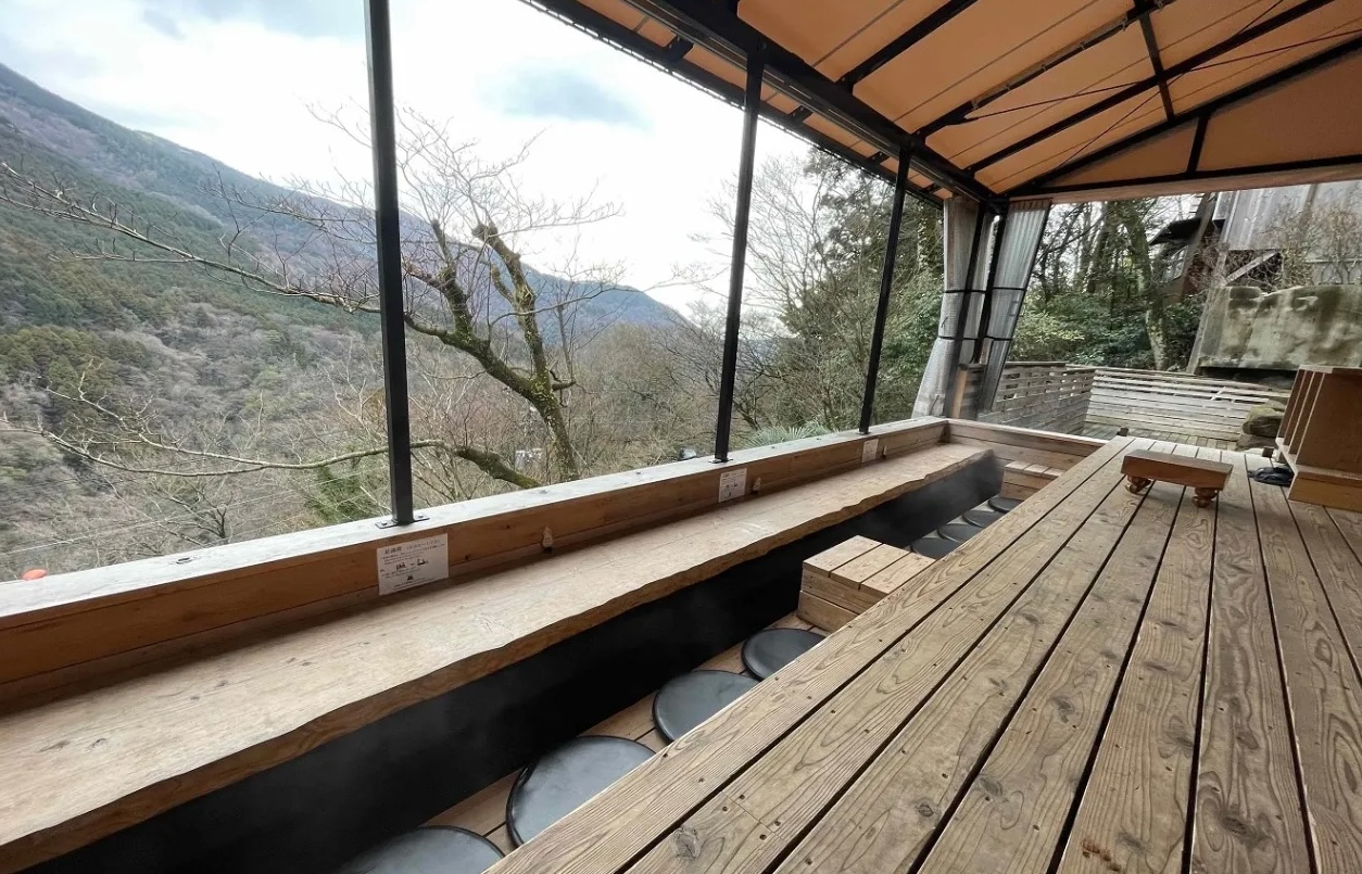 Naraya Café Hakone interior